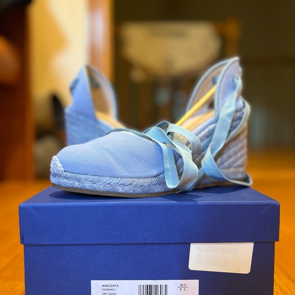 Stuart Weitzman blue wedge sandals. Brand new with a box. Size 38.5 - Picture 2 of 3